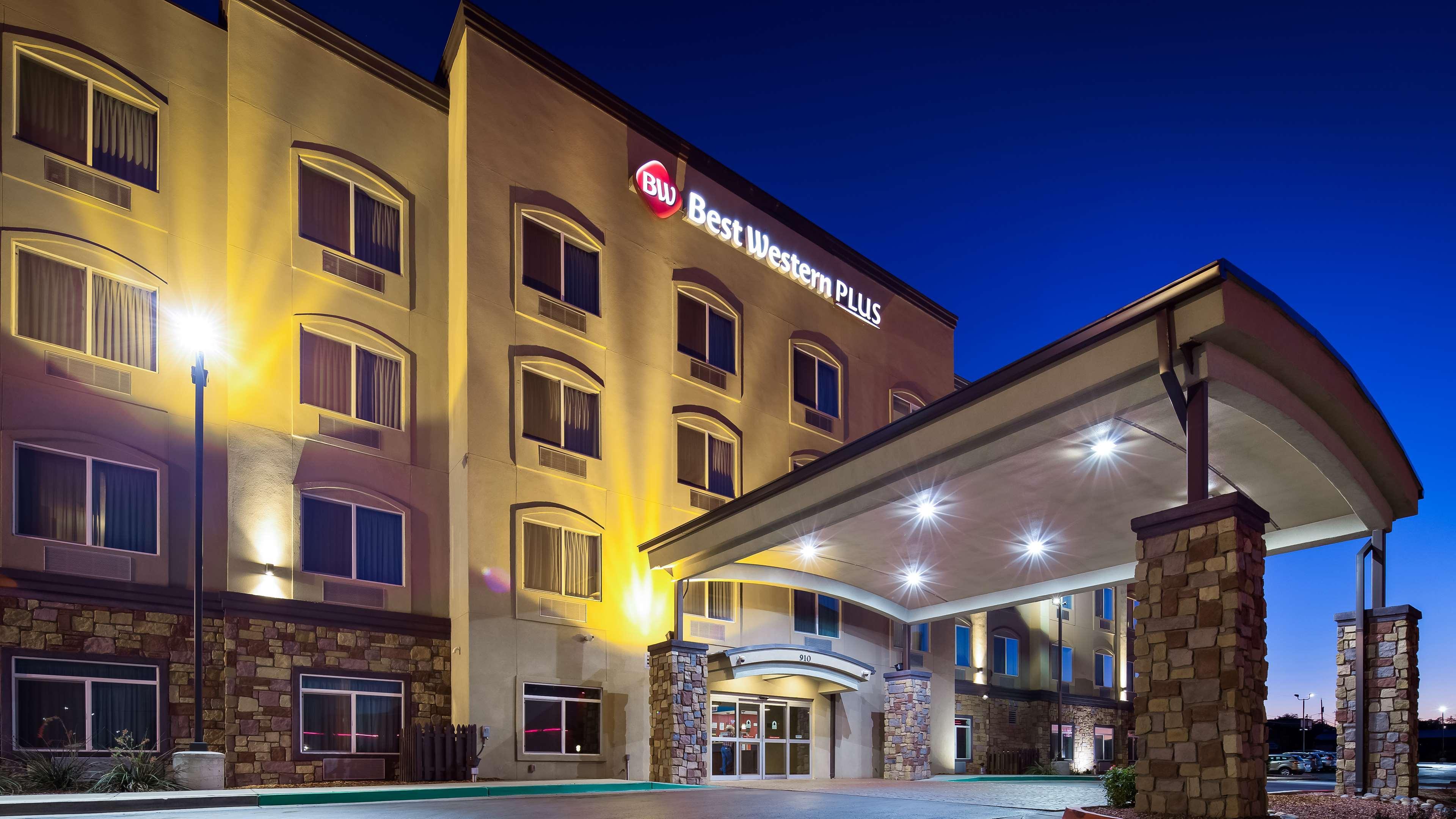 Best Western Plus Gallup Inn & Suites Ngoại thất bức ảnh
