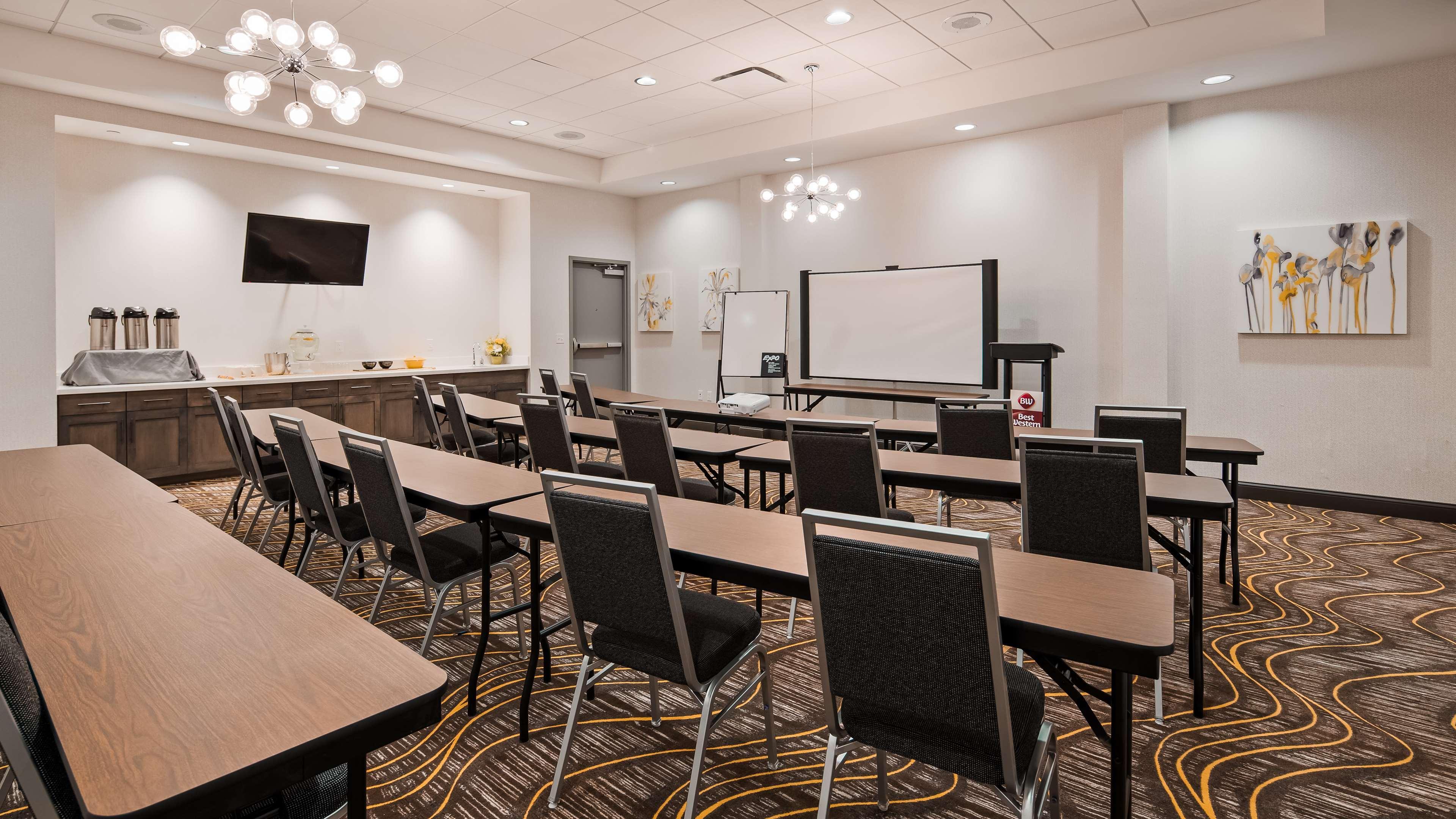 Best Western Plus Gallup Inn & Suites Ngoại thất bức ảnh