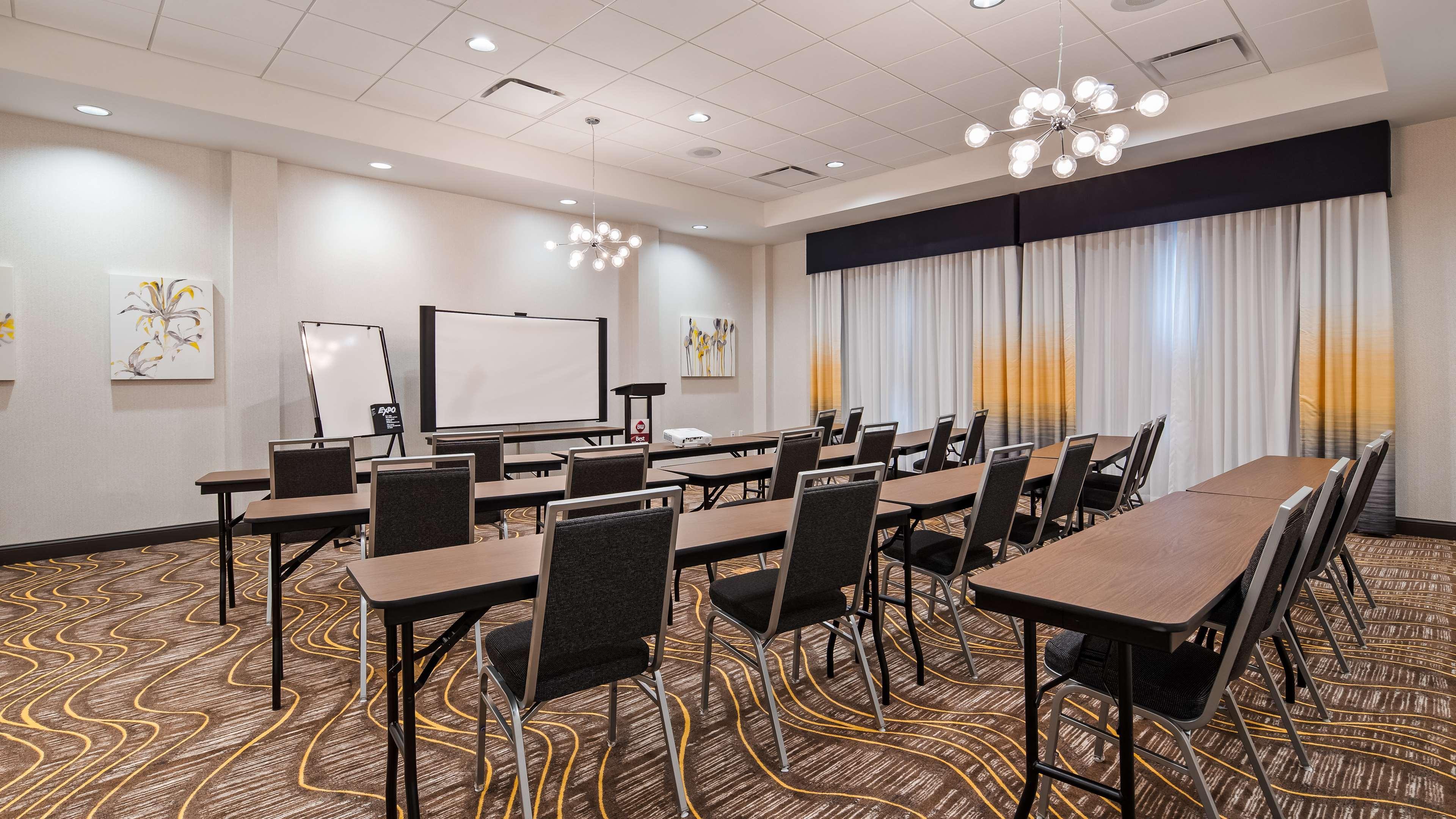 Best Western Plus Gallup Inn & Suites Ngoại thất bức ảnh