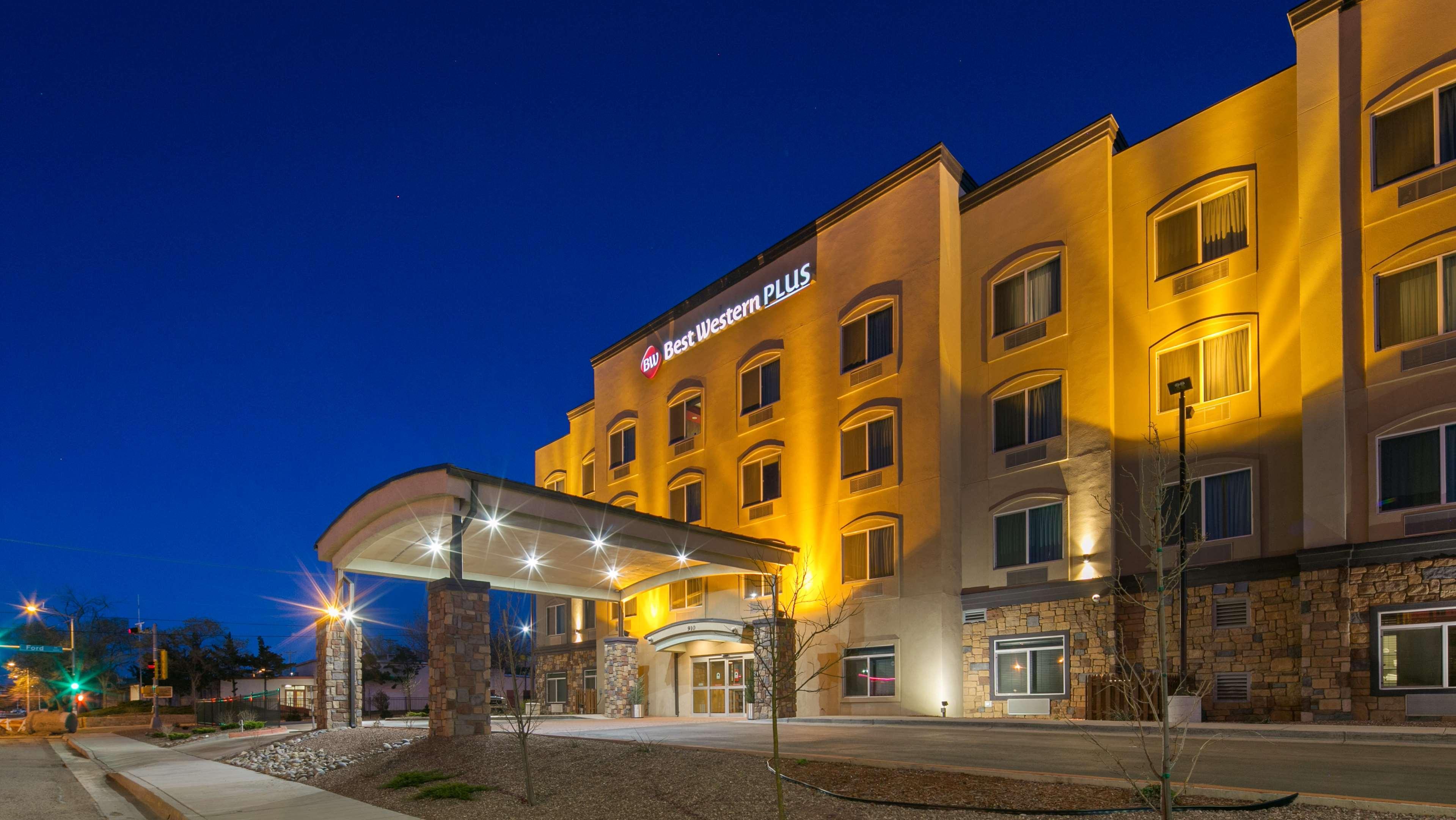 Best Western Plus Gallup Inn & Suites Ngoại thất bức ảnh